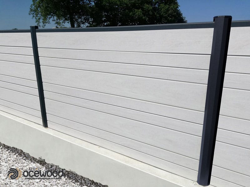 Lames composites pour clôture blanches et poteaux Gris 7016