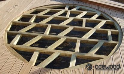 7 idées de pose pour une terrasse composite originale - lambourdage pose en cercle